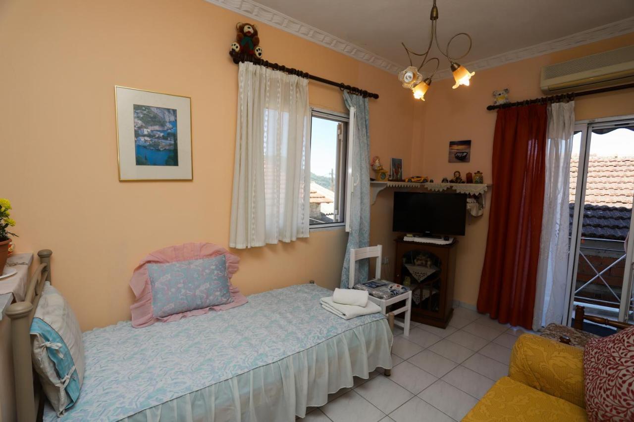 Alexis & Loula Village House Arkadades Exterior photo