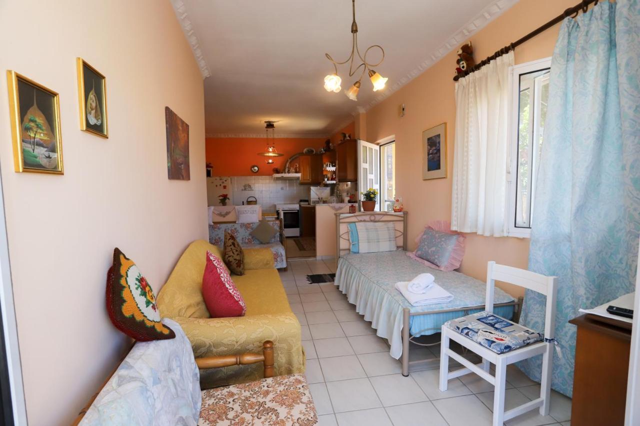 Alexis & Loula Village House Arkadades Exterior photo