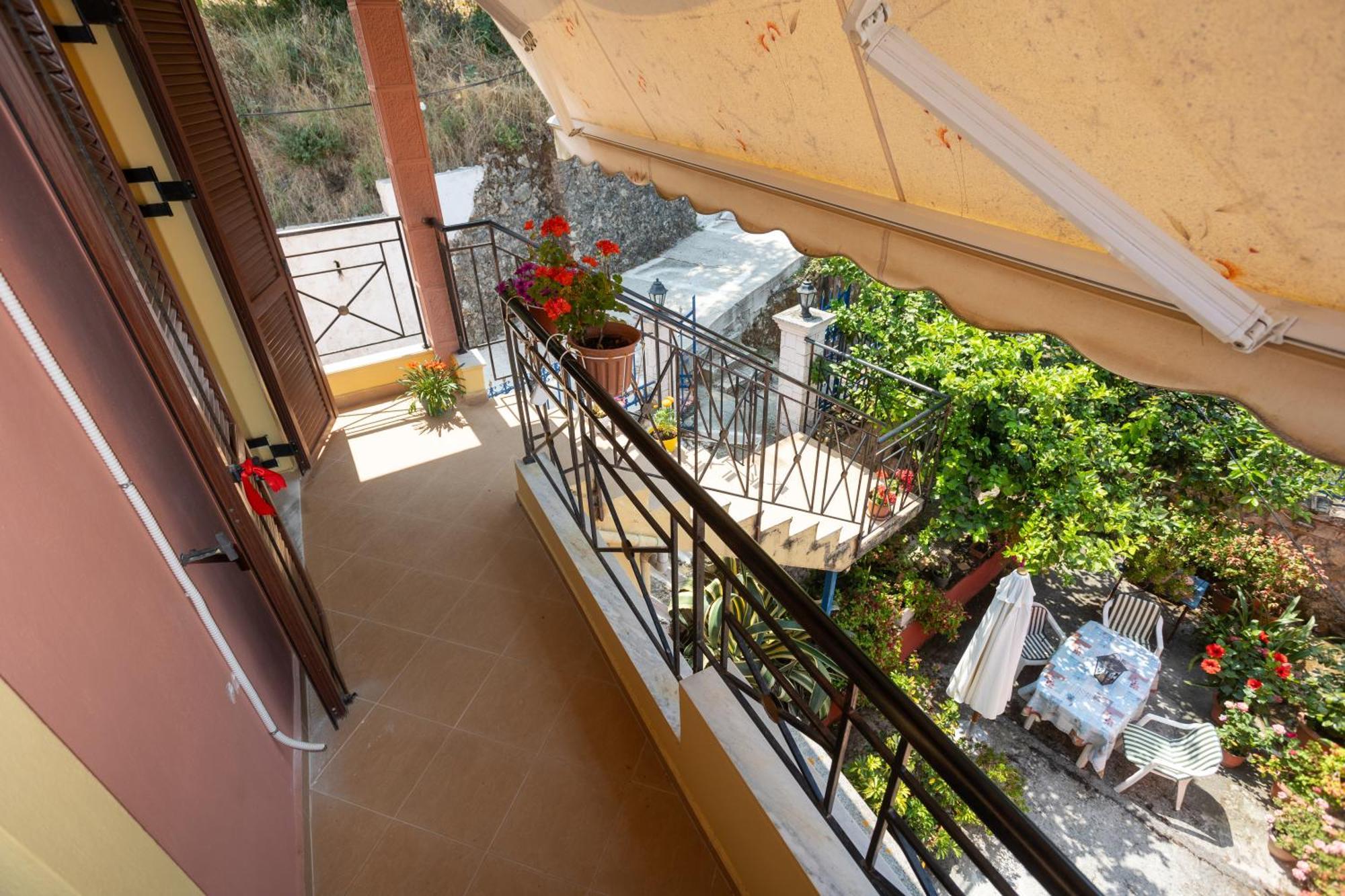 Alexis & Loula Village House Arkadades Exterior photo